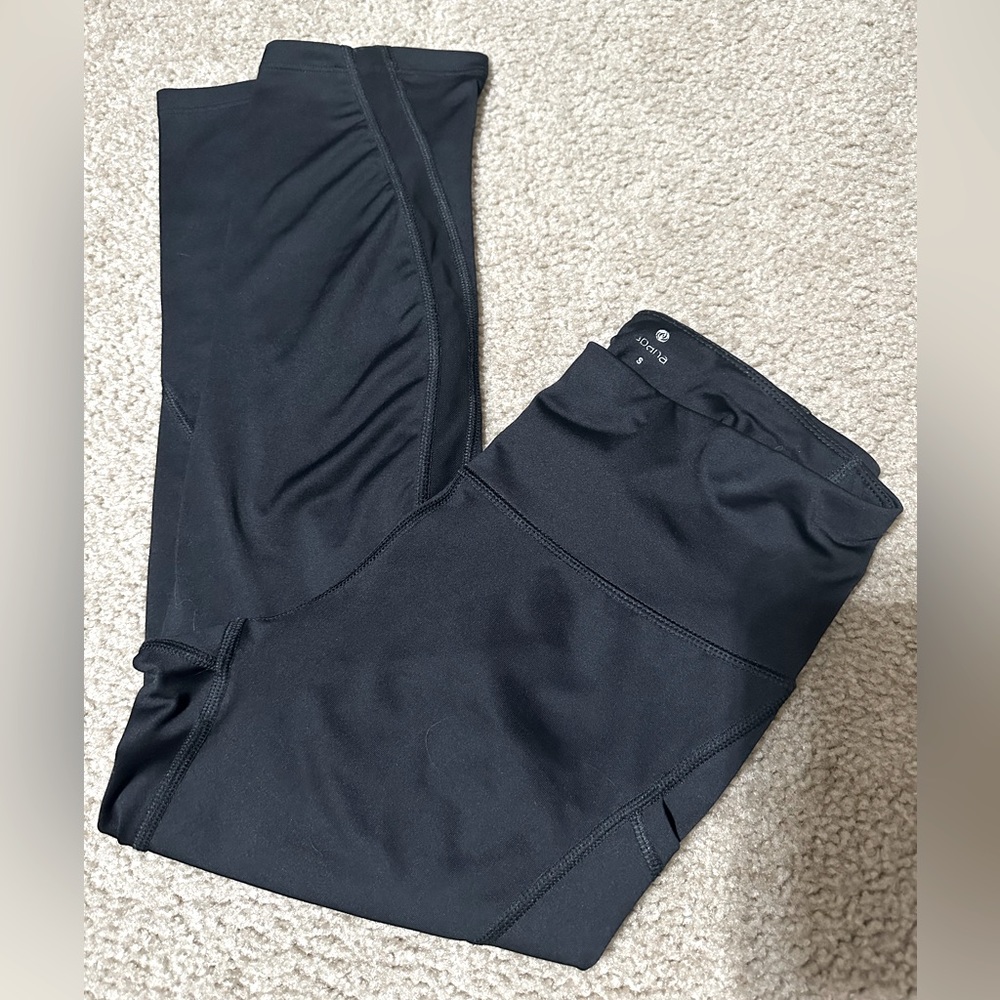 Apana Black Capris - Size S
